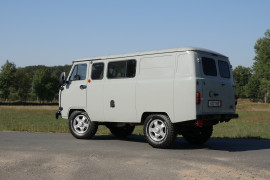 UAZ 3909