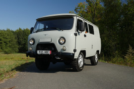 UAZ 3909
