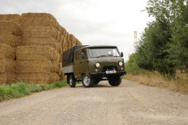 UAZ 390945