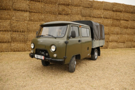 UAZ 390945
