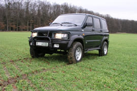 UAZ 3162
