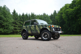 Lada 2121 Niva Bronto