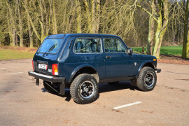Lada 2121 Niva Bronto