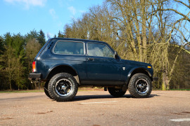 Lada 2121 Niva Bronto