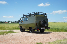 UAZ 3909