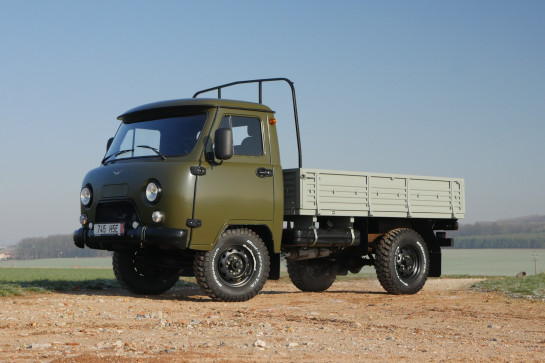 UAZ 3303