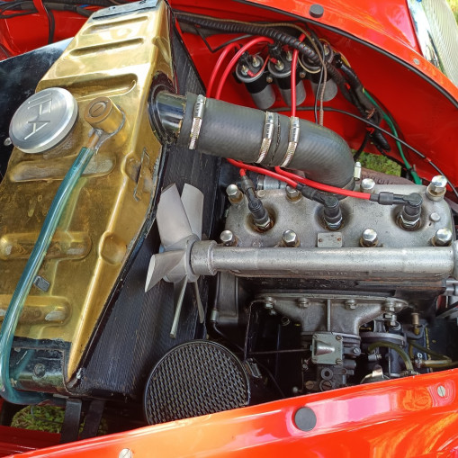 F9