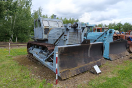T-100 Stalinec