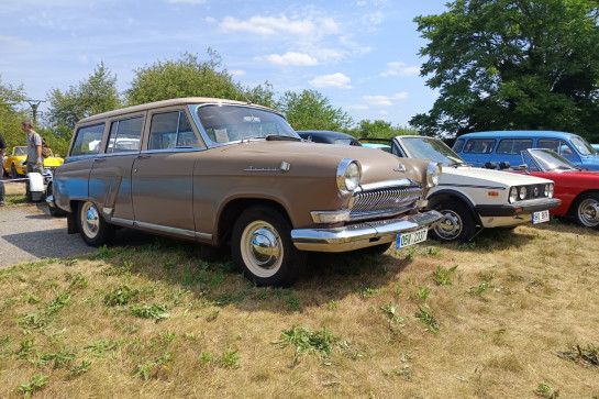 GAZ M-22 Volha